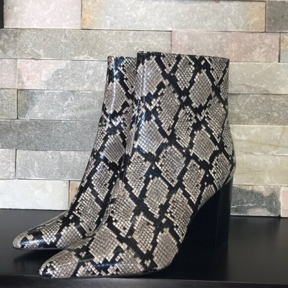 Jeffrey Campbell Raven Bootie - Picture 2 of 9